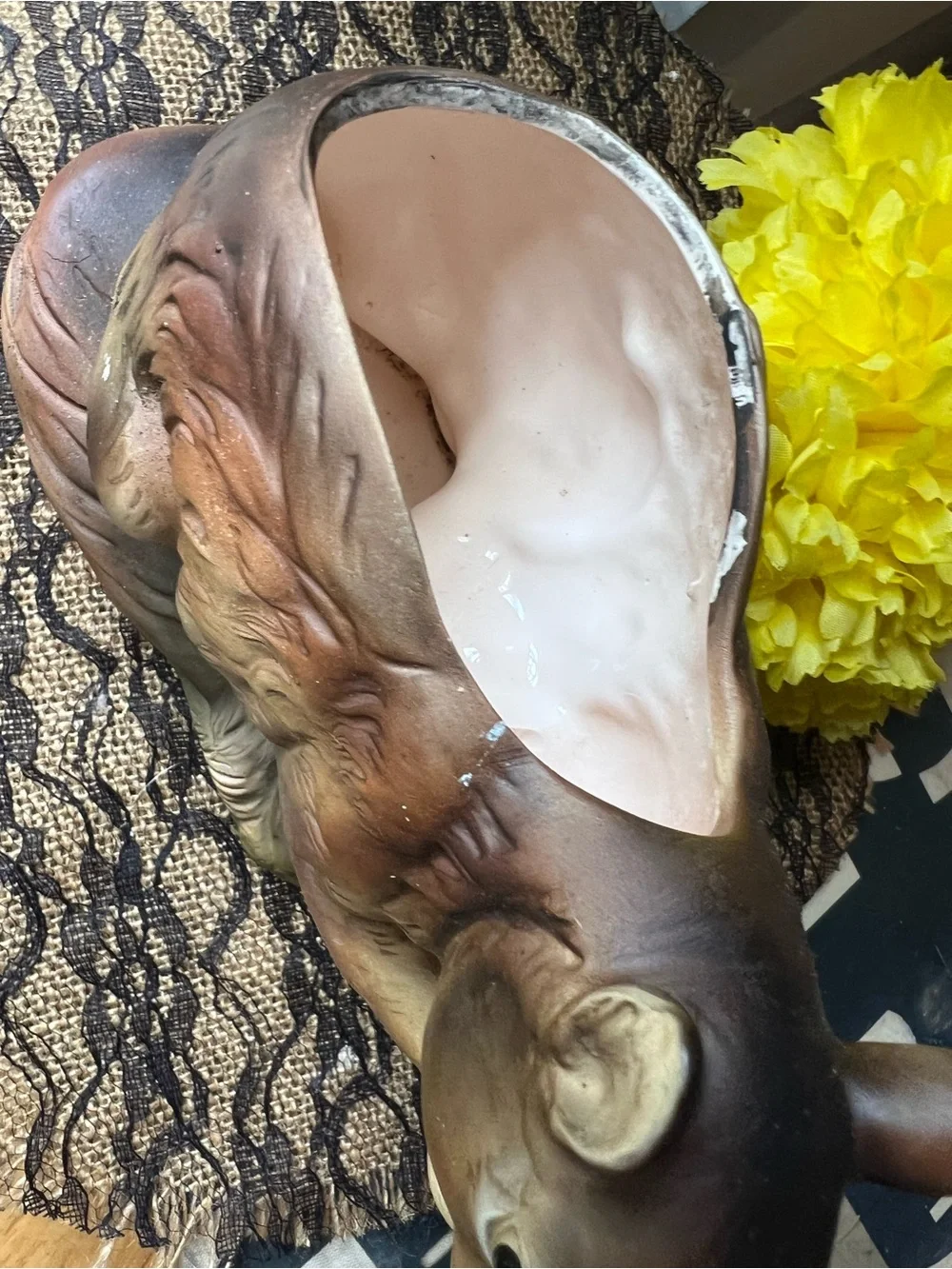 Hand-Painted Vintage Squirrel planter -Very good condition please view all pics